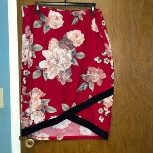 Never worn Ko-Ko-Ailis red floral skirt size 2X